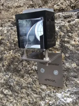 4proof Neigungsmonitor für Neigungsveränderungen (z.B. Gebäuden, Stützmauern, Holzkonstruktionen)- Detail